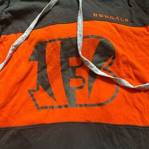Fanatics Bengals long sleeve hooded shirt.